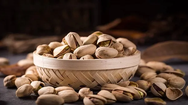 قیمت خرید پسته اکبری دستچین شور + خواص، معایب و مزایا